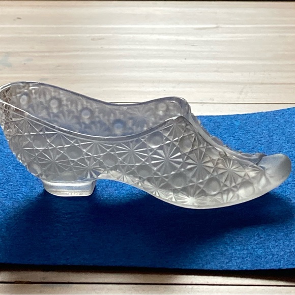 Frosted Crystal Glass Shoe - Bryce Brothers C. 1880s - Picture 4 of 8